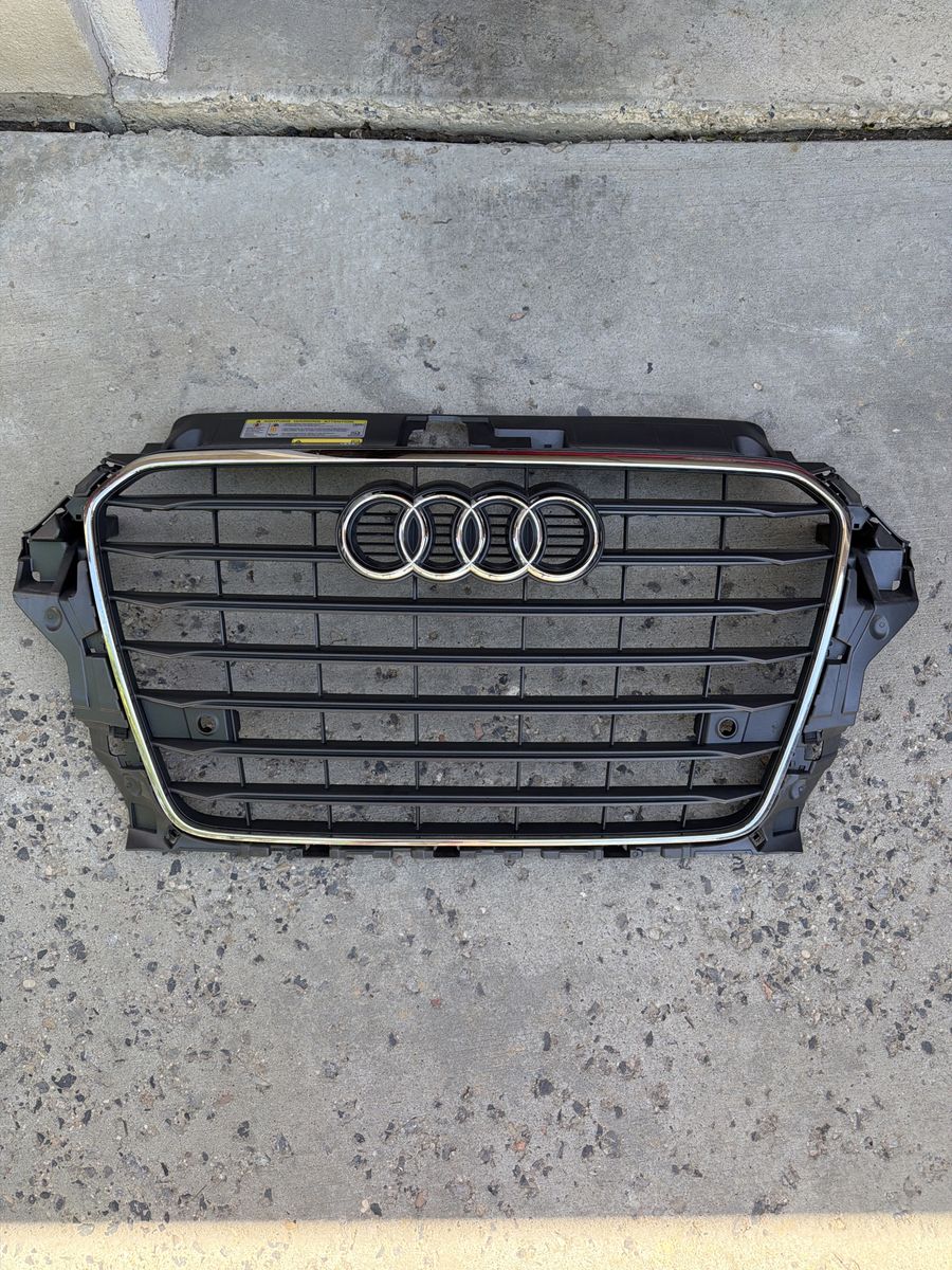 2013-2015 Audi A3 grill (8V) stock