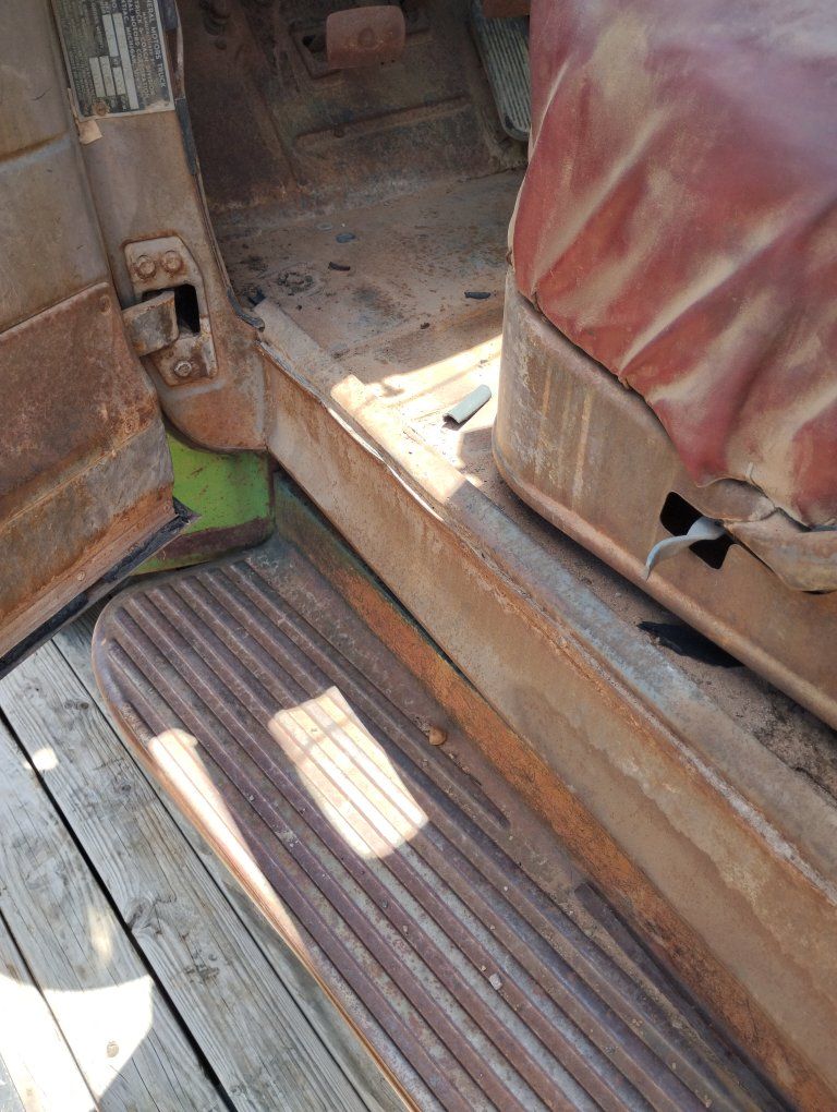 Main image 7