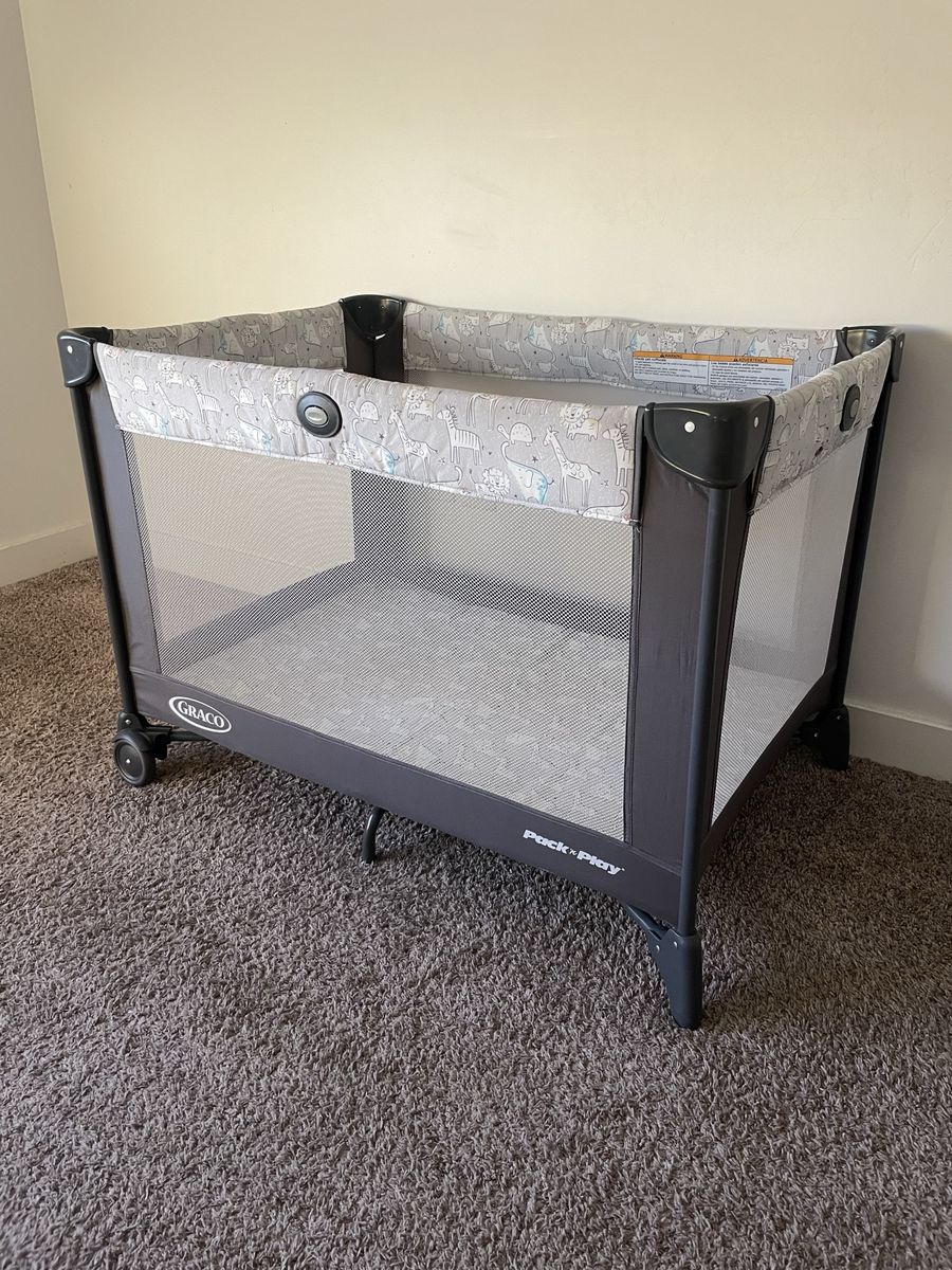 Graco Pack 'n Play Portable Playard - Animal Print