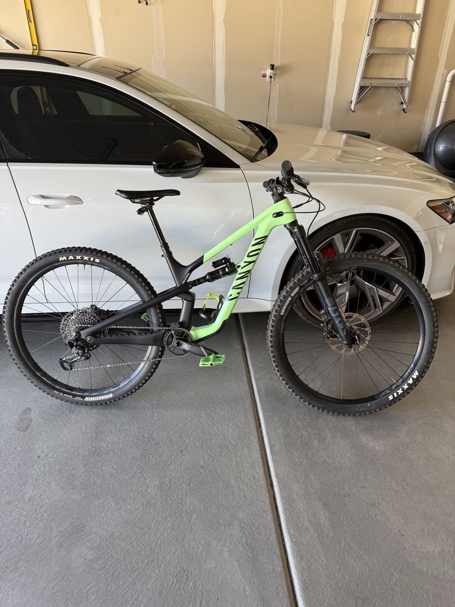 Canyon Spectral 29in Carbon Small Frame