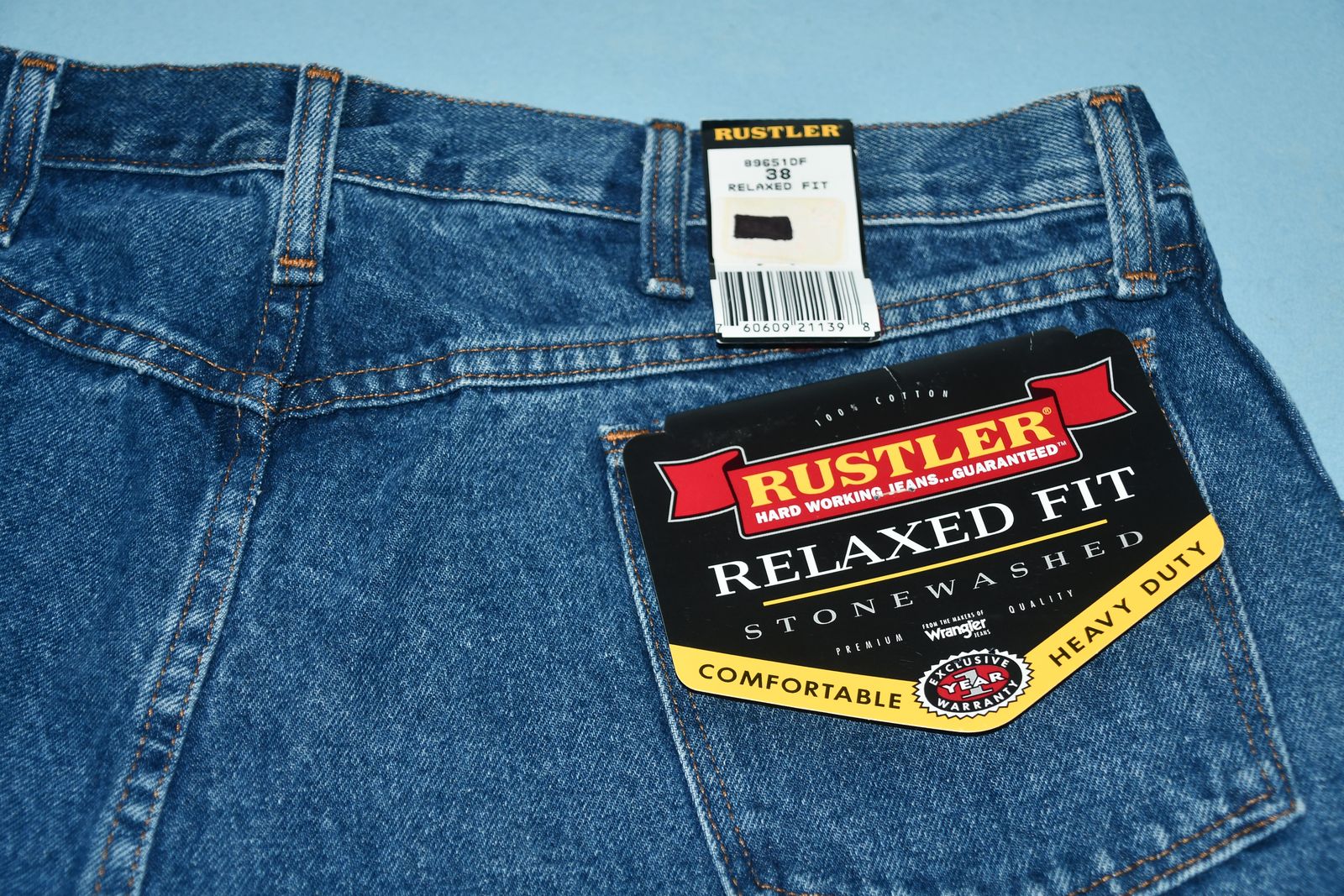 NWT MEN'S "RUSTLER" RELAXED FIT SHORTS ~ SIZE 38 ~ 100% COTTON ~ STONEWASHED ~ NEVER WORN ~ $5