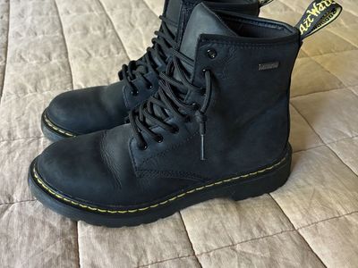 Dr. Martens 1460 Waterproof Boots – Youth/Girls Size 5 (EU 36) – Gently Used