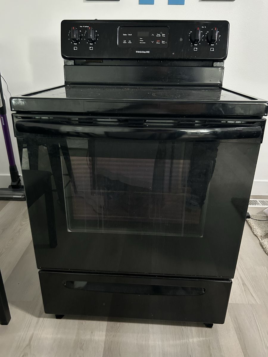 Frigidaire Appliances (Stove/Oven, Microwave, Dishwasher)