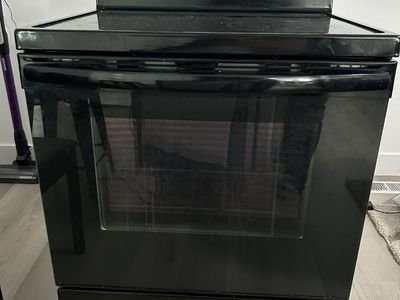 Frigidaire Appliances (Stove/Oven, Microwave, Dishwasher)
