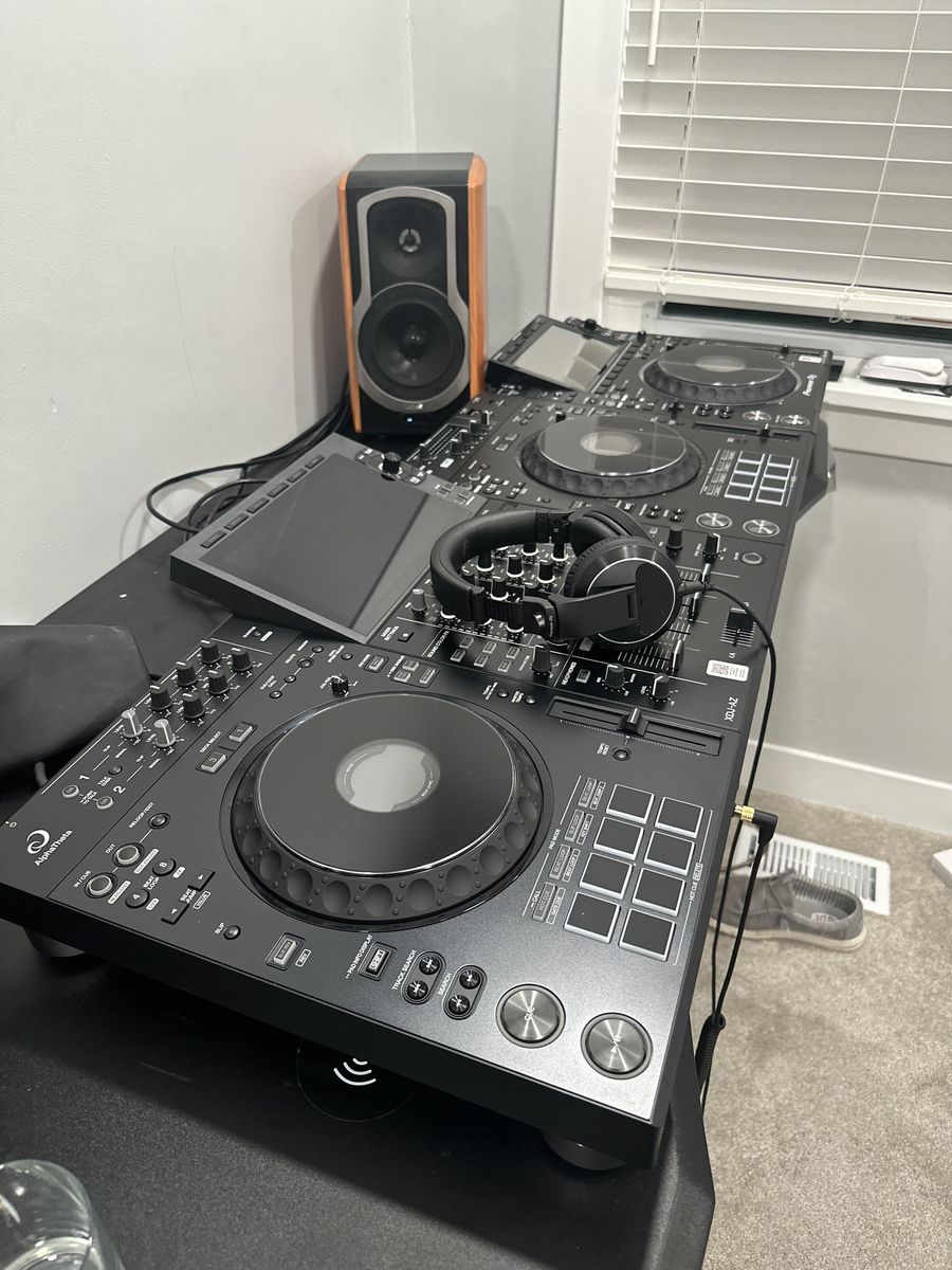 Pioneer AZ DJ Controller