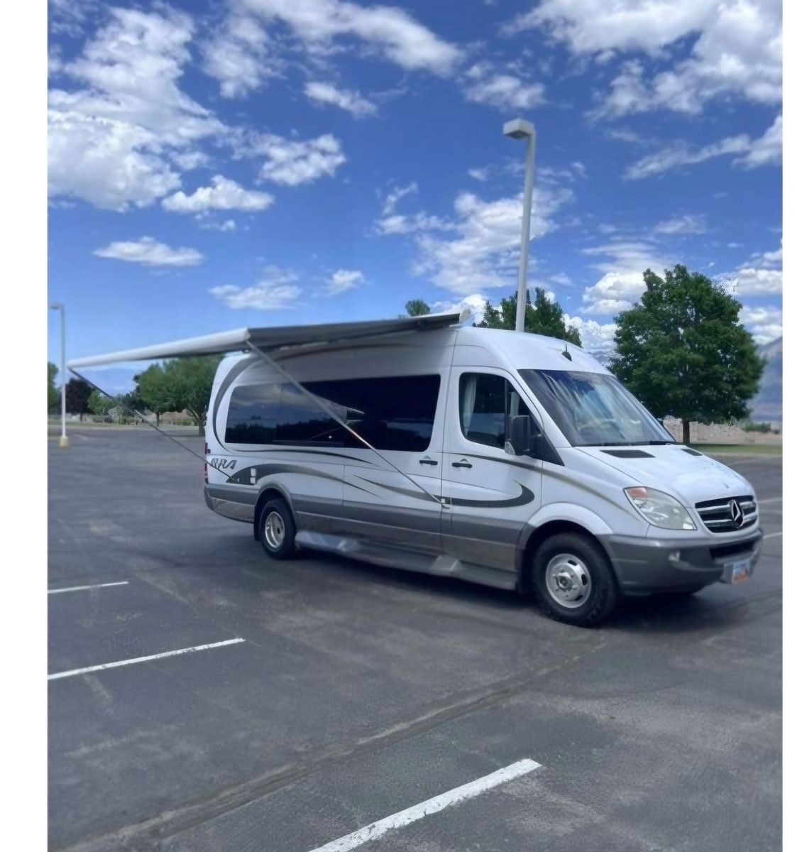 2011 / 2012 Winnebago Mercedes ERA 170X