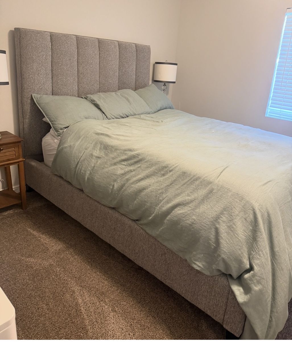 Queen Size Greyish Green Upholstered Platform Bed Frame with Tall Tufted Headboard (mattress not included)