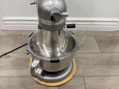 KitchenAid Mixer w/Bowl & All Attachments