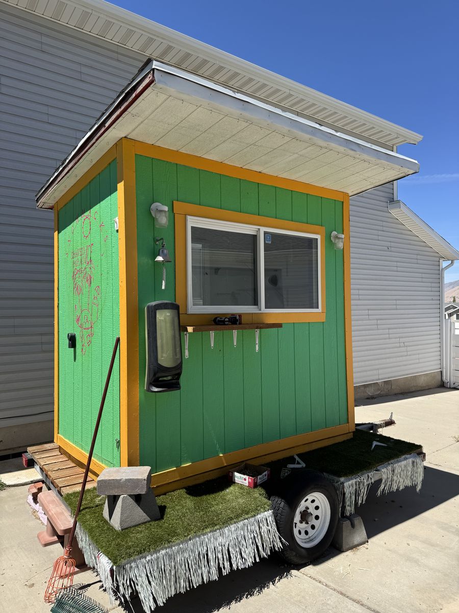 Small business building