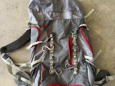 Cabelas large camping backpack