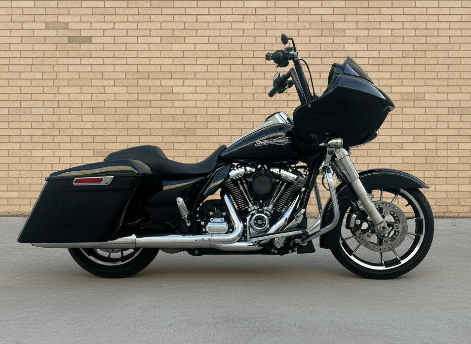 2021 Harley Davidson Road Glide 107 - NEW TIRES