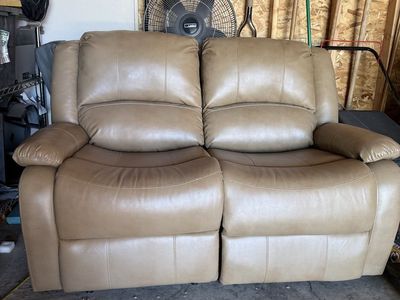 Recliner Love seat