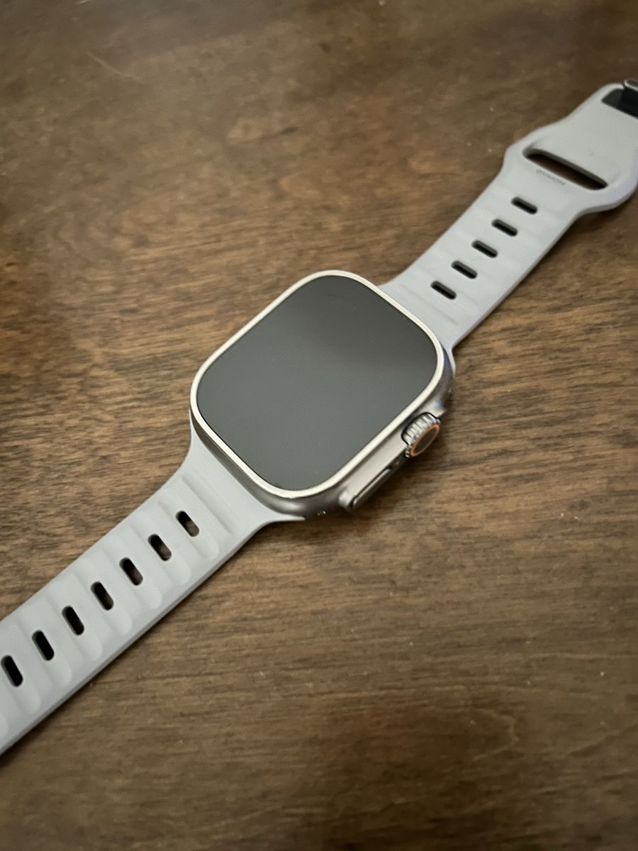 Apple Watch Ultra Gen 1 w/ Nomad Band