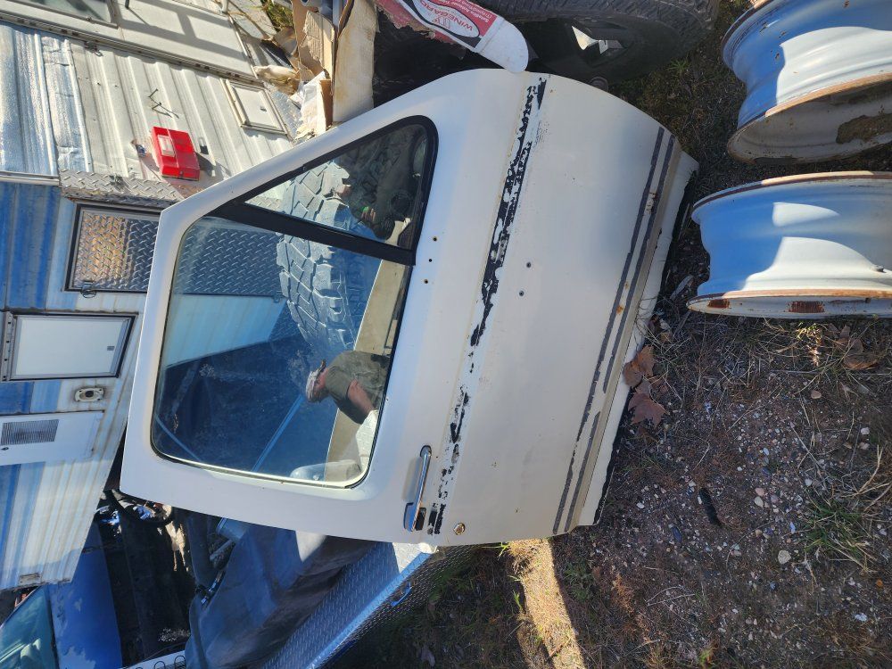 87-97 ford f250 f350 passenger door