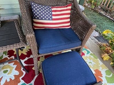 5 piece Wicker Chair set