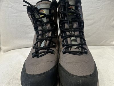 Caddis men’s size 11 beige canvas/neoprene fishing boots