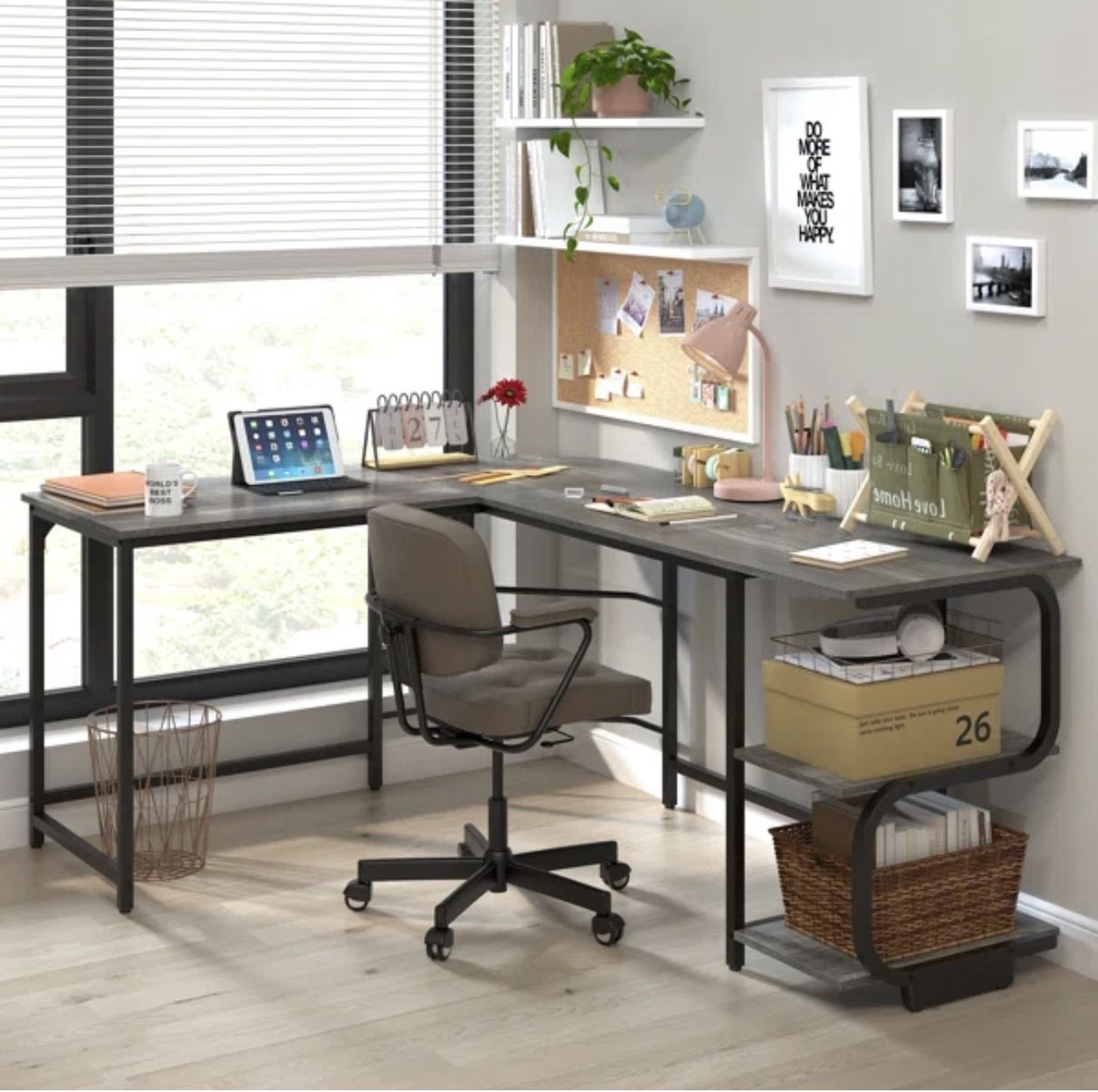 L-Shaped Desk – Great Condition
