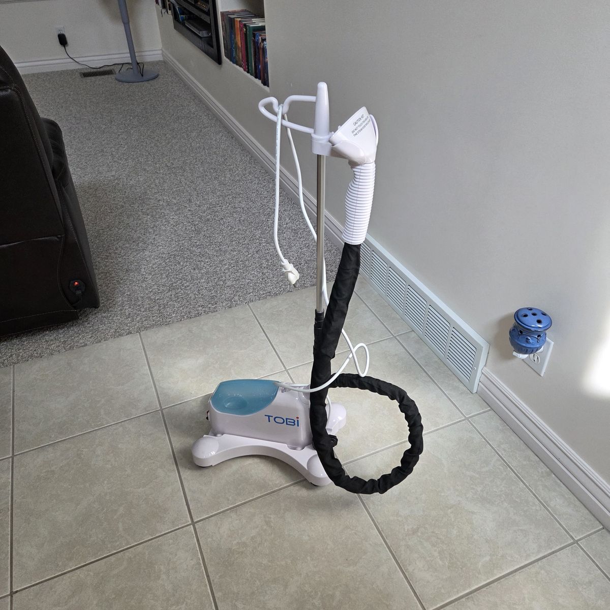Tobi Fabric Steamer