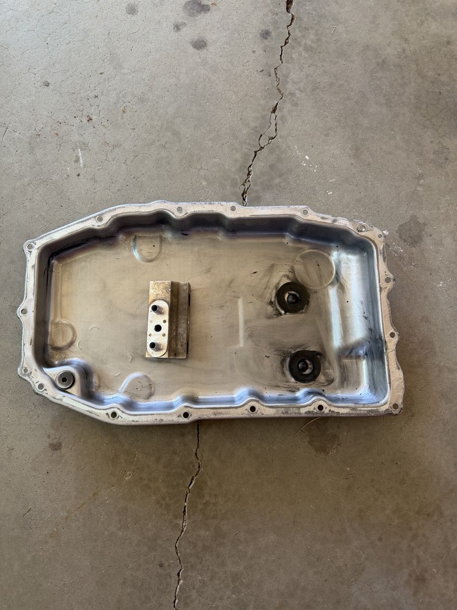 8L90 Transmission Pan and Thermostat