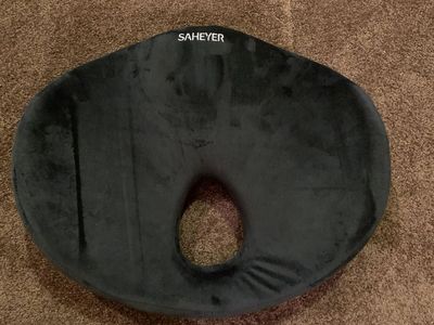 Saheyer Donut Pillow