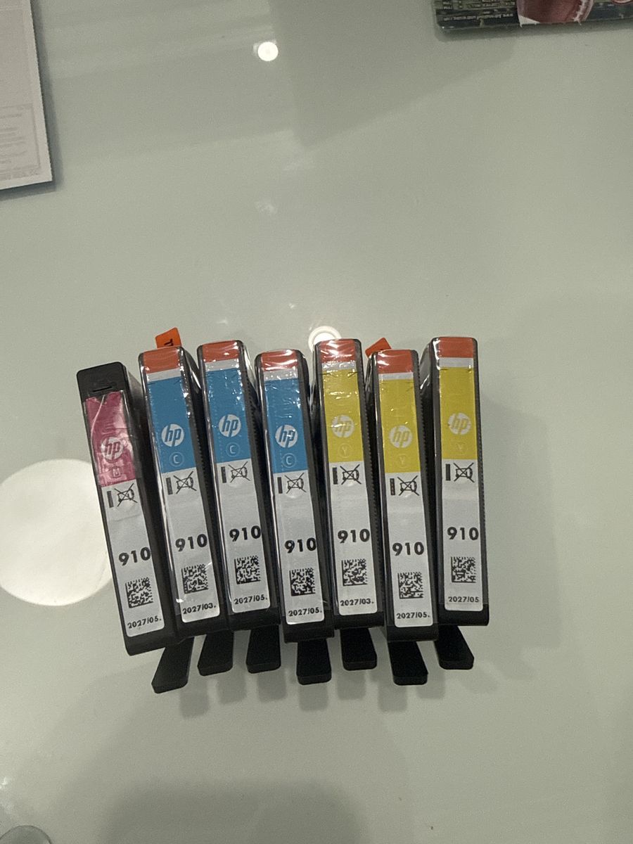 HP 910 Ink Cartridges - 7 (3 Cyan, 3 Yellow, 1 Magenta) - New, Exp. 2027