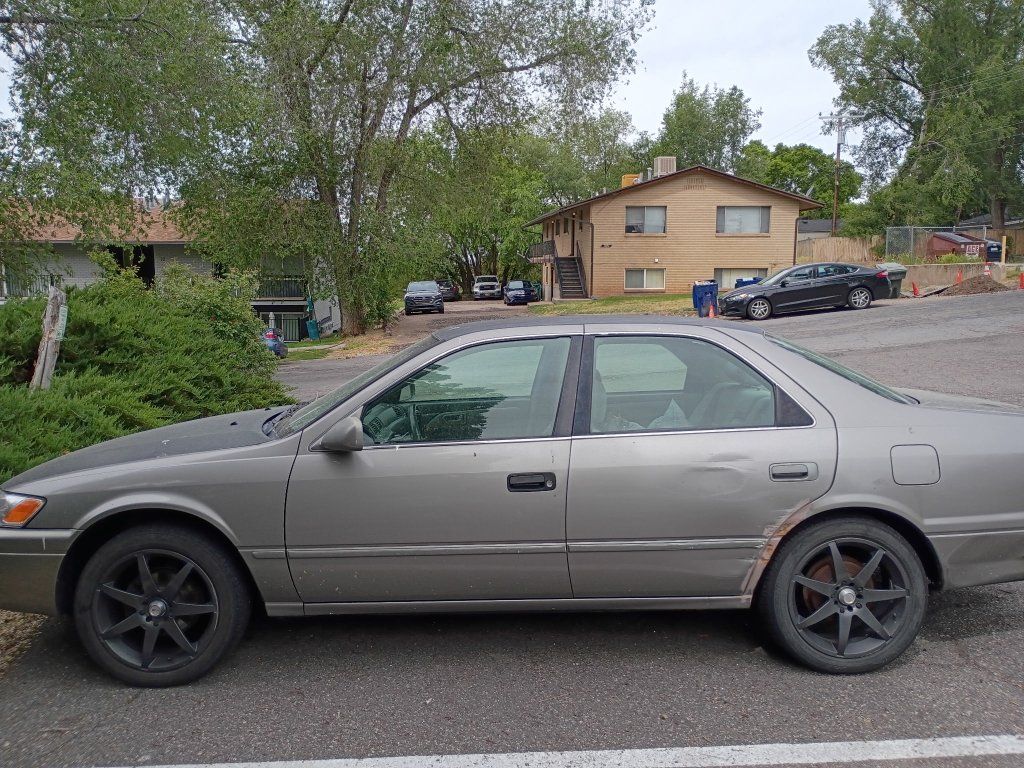 1999 Toyota Camry 