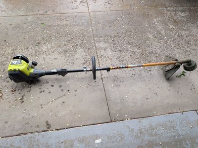 Used Ryobi 4 cycle gas trimmer x430