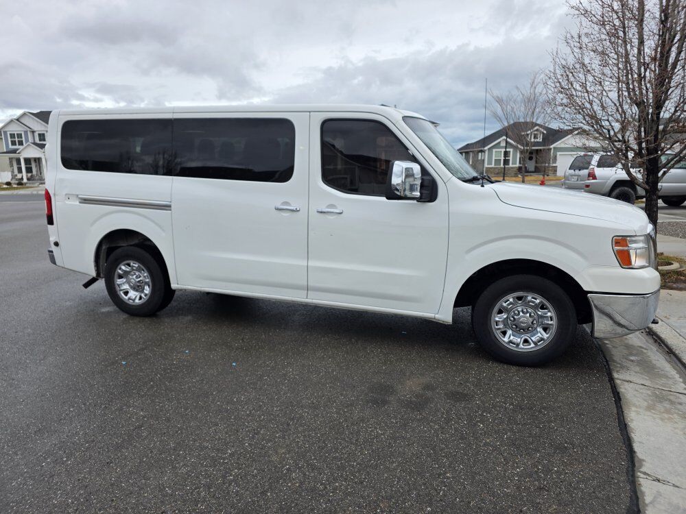 2012 NISSAN NV 3500 HD SL