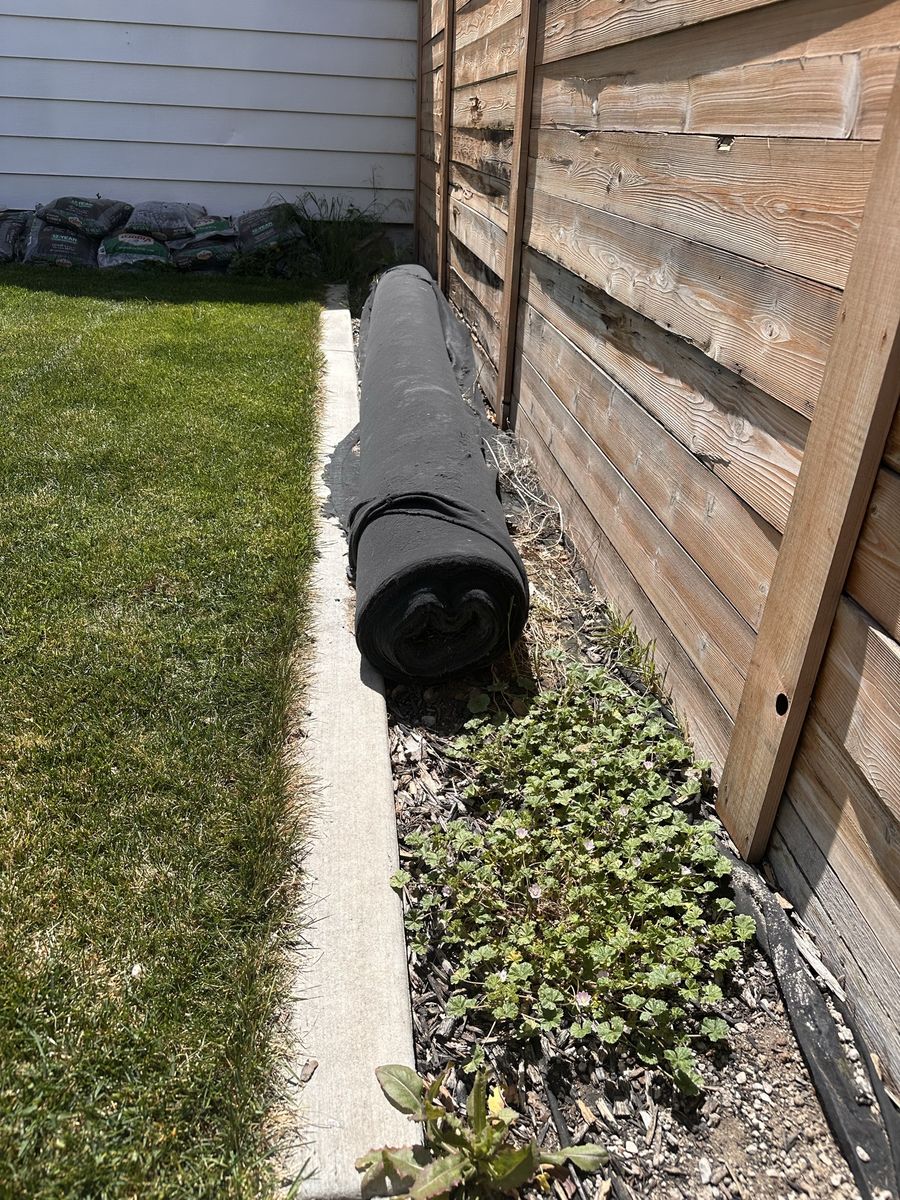Weed barrier