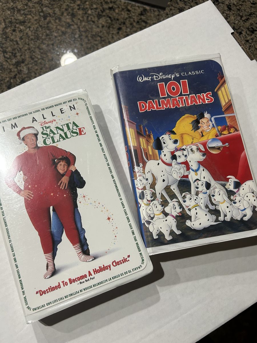 2-Disney VHS tapes. 101 Dalmatians and the Santa clause