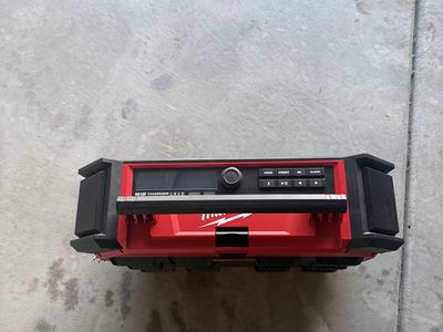 Milwaukee Packout Radio