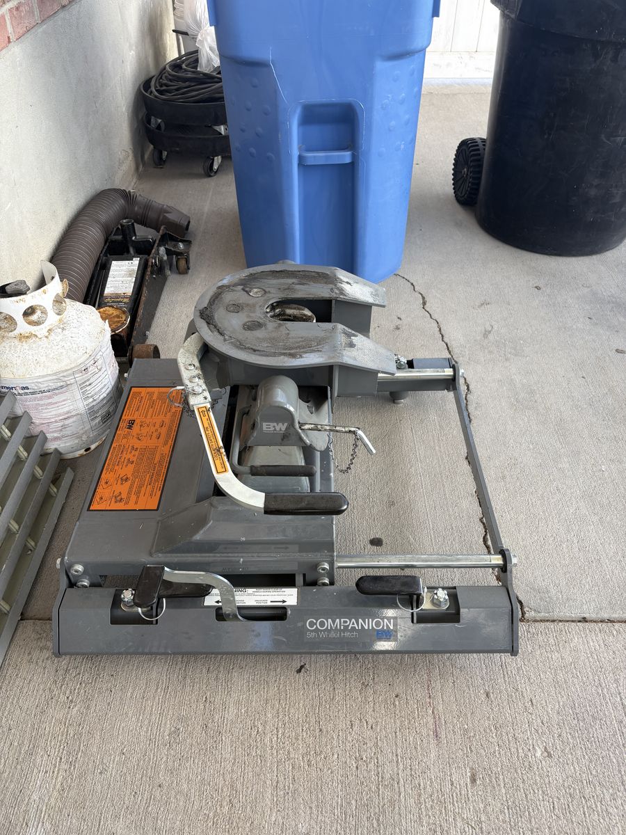 Companion BW 5th wheel hitch