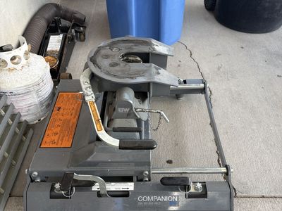Companion BW 5th wheel hitch