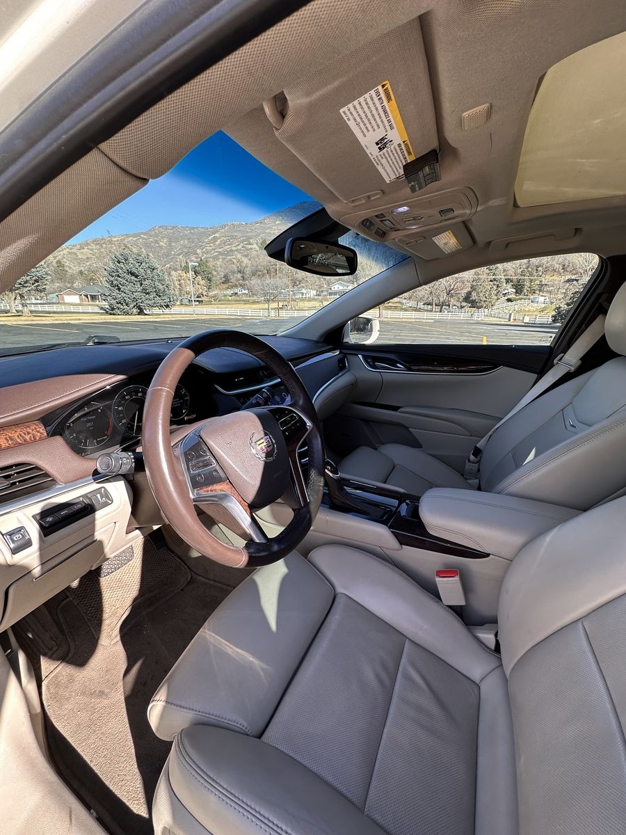 2013 Cadillac XTS Premium Collection
