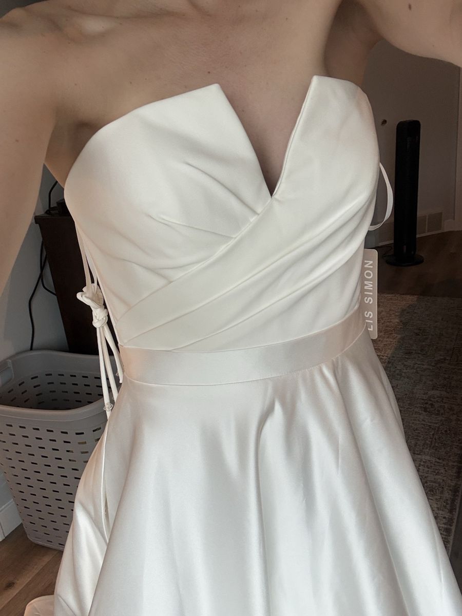 Main image 3