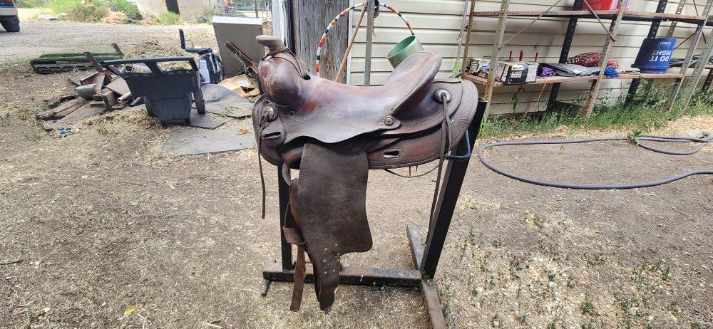 15" western saddle