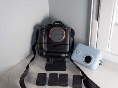 Sony A7rII 42 Megapixel Full-frame Camera