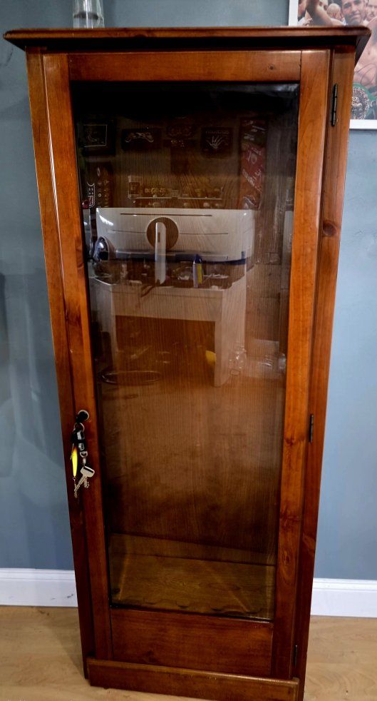 Wooden Display Cabinet with Locking Glass Door & Key - Secure Storage for Collectibles/Firearms