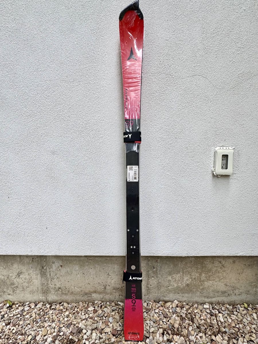 Atomic Redster S9 FIS 155cm Slalom Skis - NEW