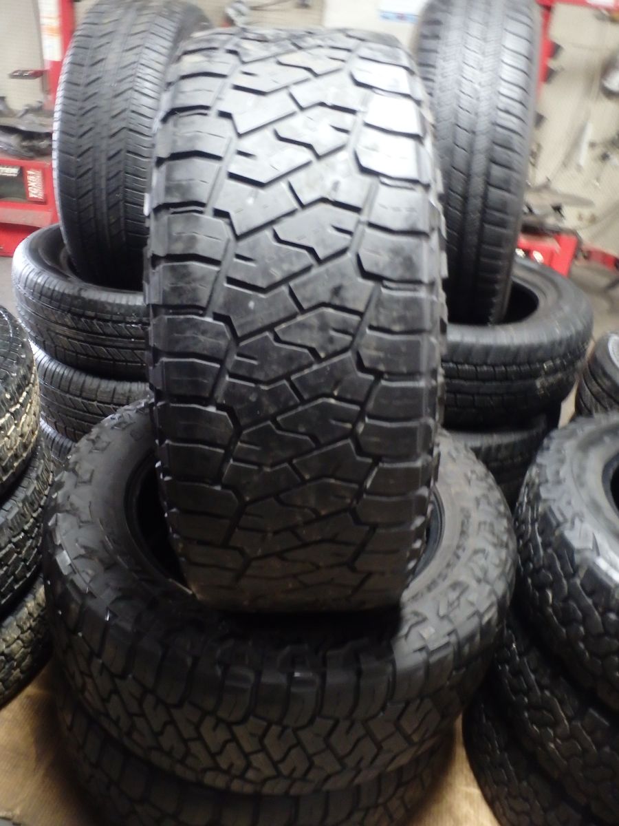 285/55R20 TOYO TIRES OPEN COUNTRY R/T TRAIL PAIR OF TWO USED TIRES