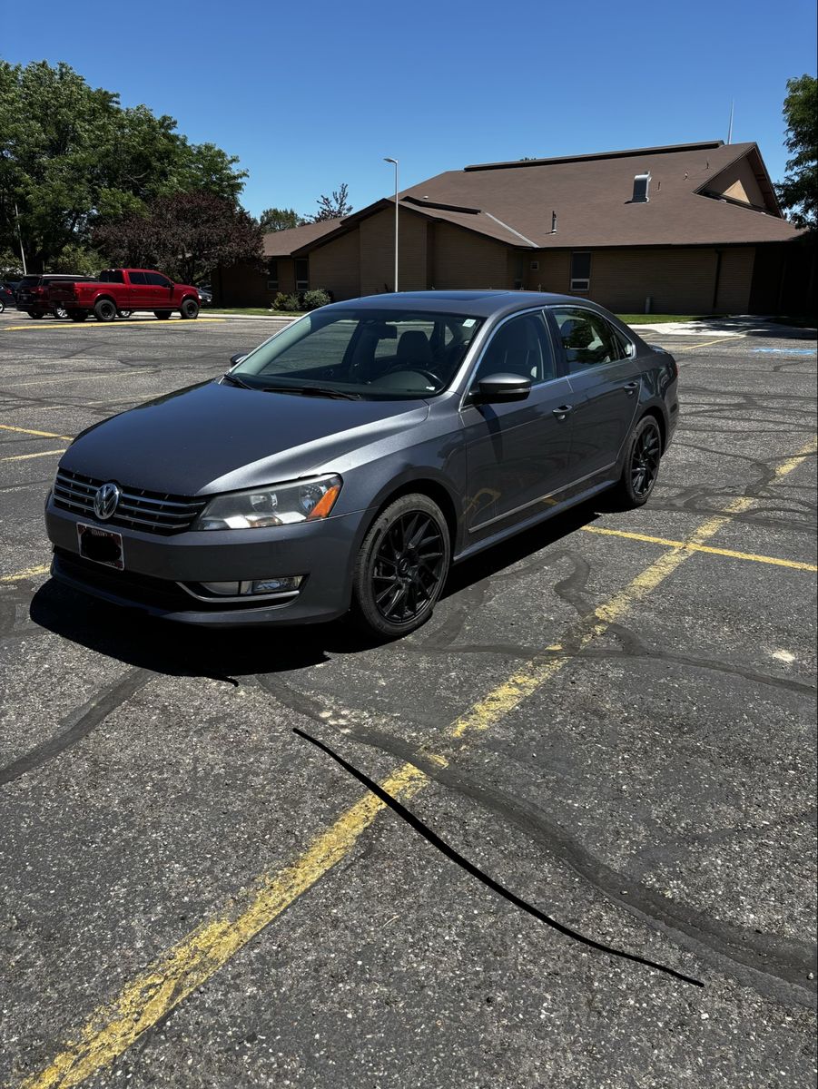 2014 Volkswagen Passat 2.0L TDI SEL Premium
