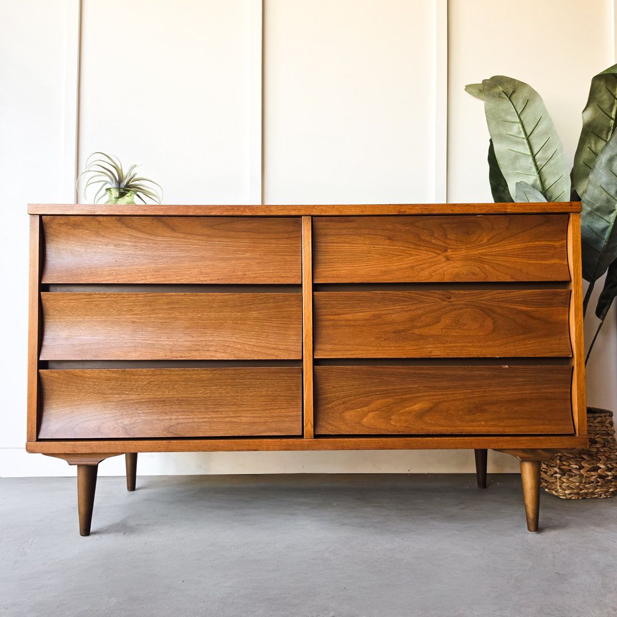 *FREE DELIVERY* Vintage MCM Dresser!