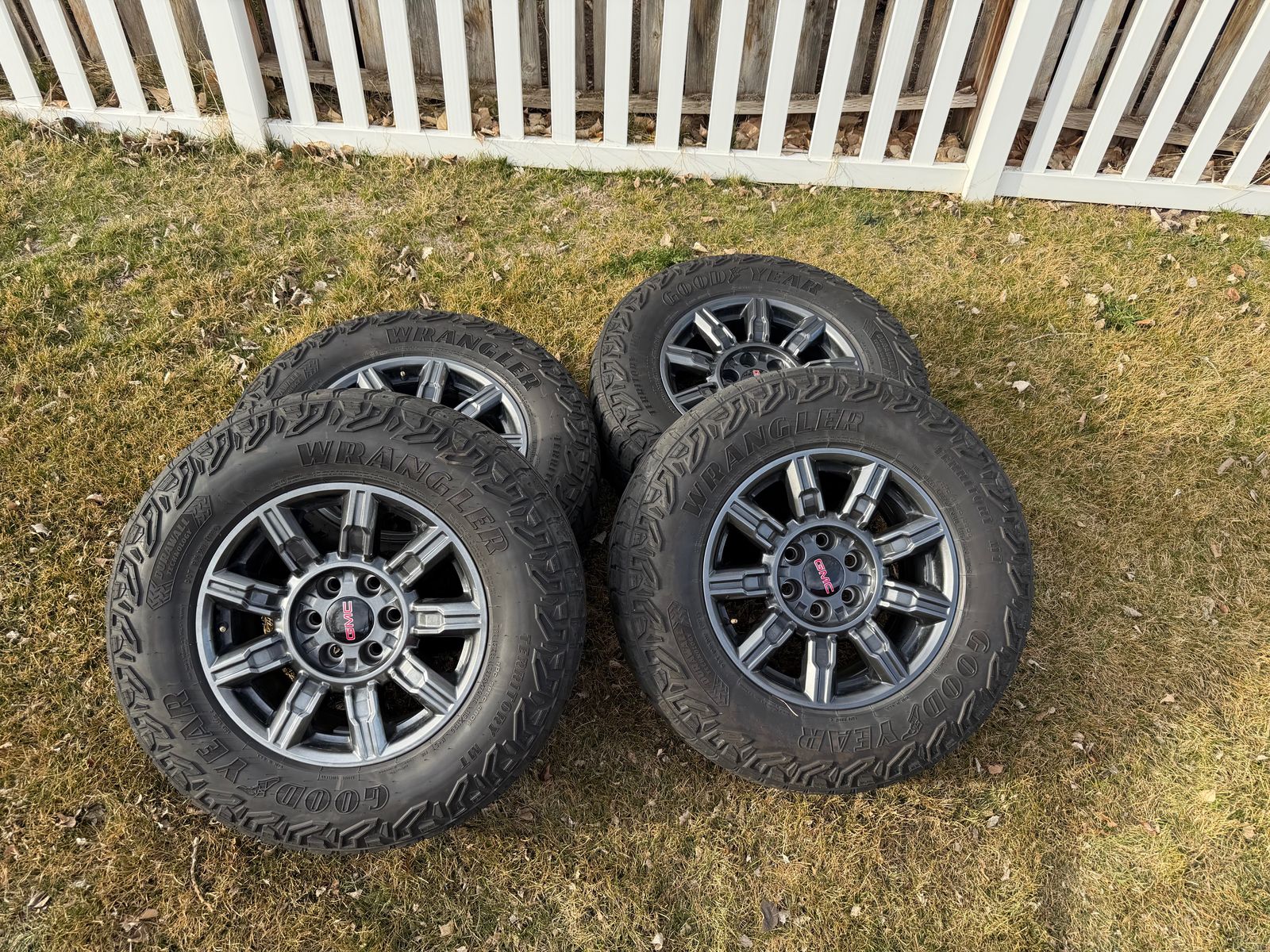Sierra 1500 AT4X wheels and tires
