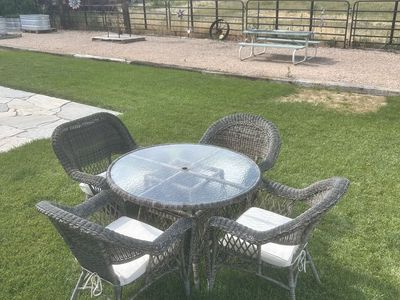 5-Piece Heavy Duty Wicker Patio Dining Set with Cushions - Excellent Condition