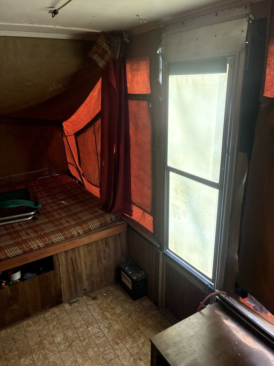 Main image 4