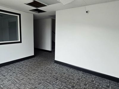 Office/warehouse flex space for lease