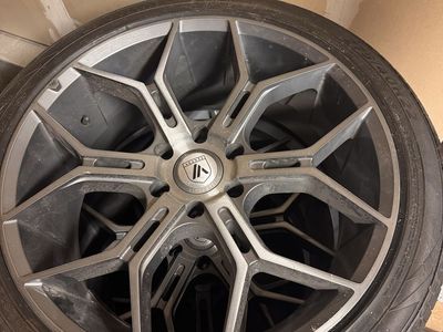 Asanti Black Label ABL38 22” Rims with Lionhart Tires