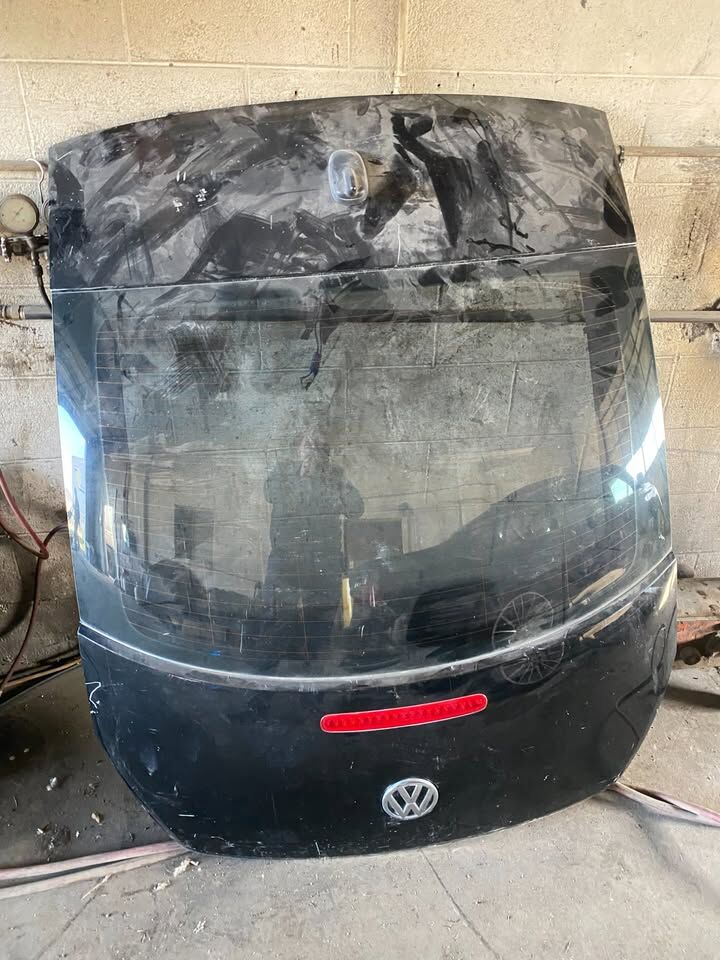 2012-2019 VW Beetle Rear trunk lid complete