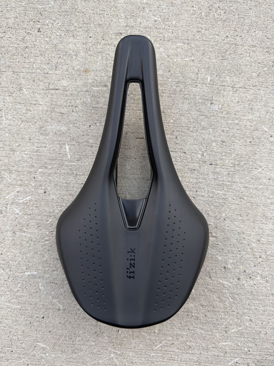 150 Fi’zi:k saddle