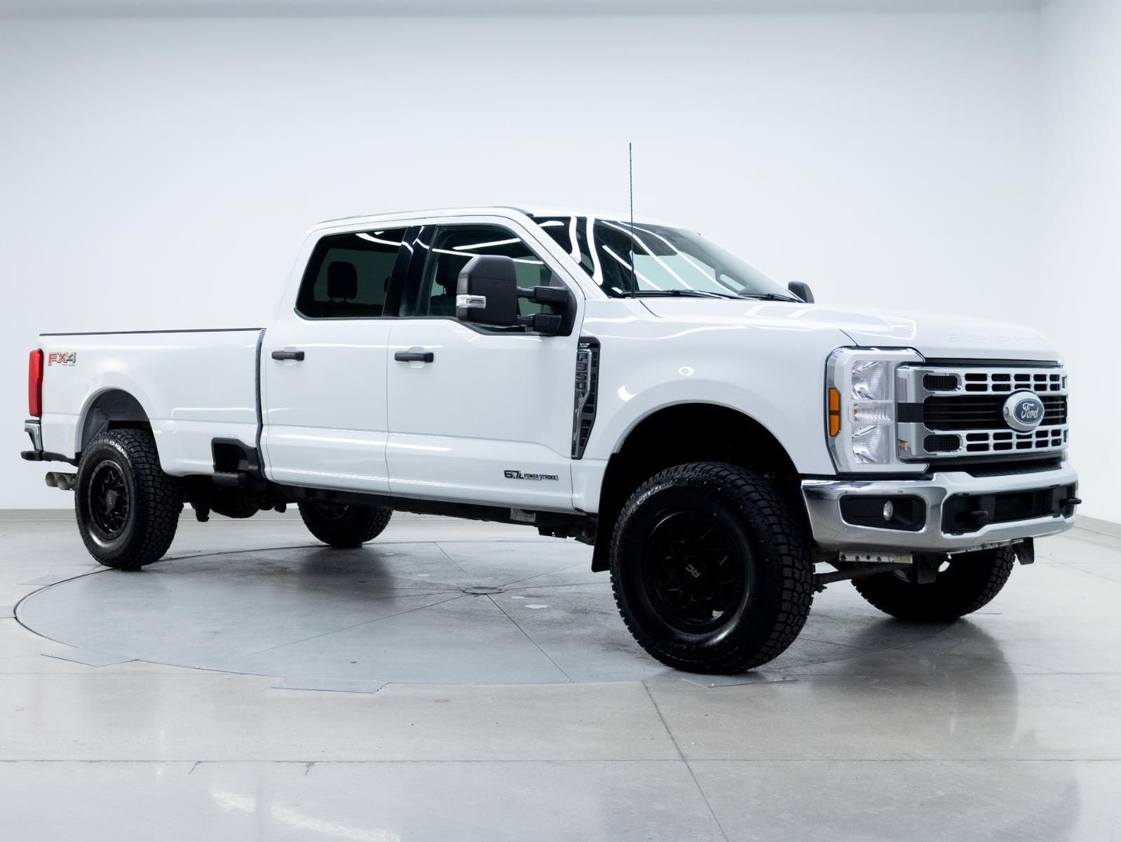 2024 Ford F-350 Super Duty XLT